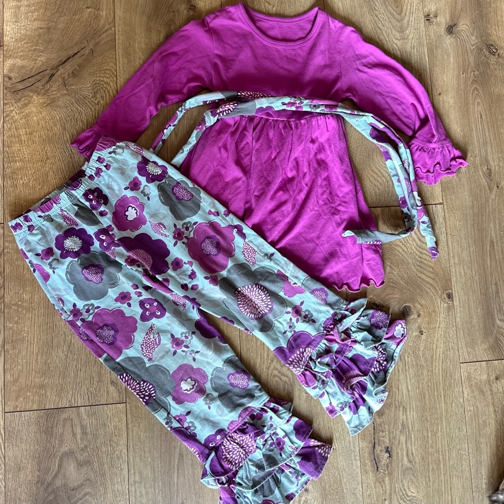 Kelly's Kids• Floral Ruffle Pants, Tunic, Scarf/Belt Matching Set